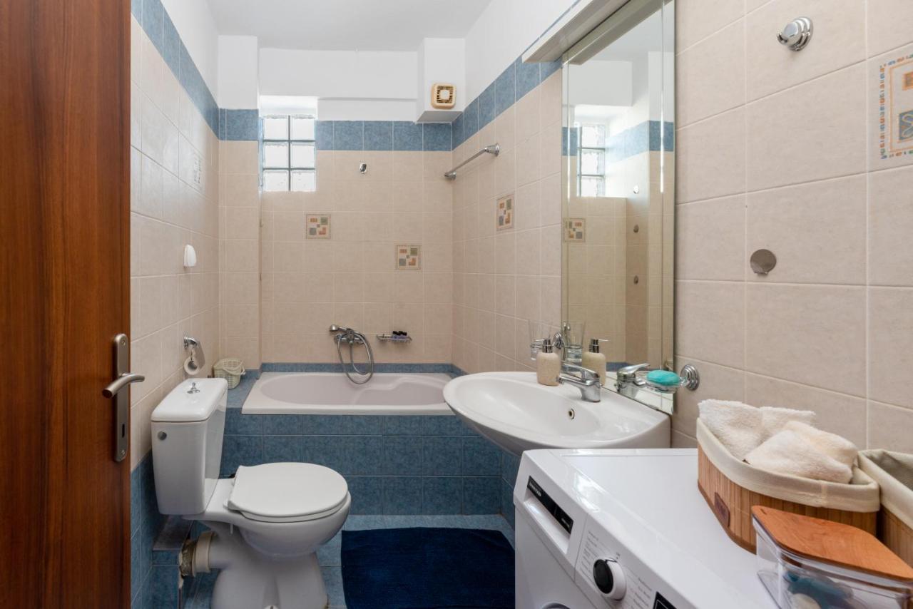 Eleni'S Modern Apartment โวโลส ภายนอก รูปภาพ